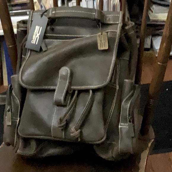 NWT Claire Chase Distressed Leather UPTOWN BACKPACK - Picture 2 of 8